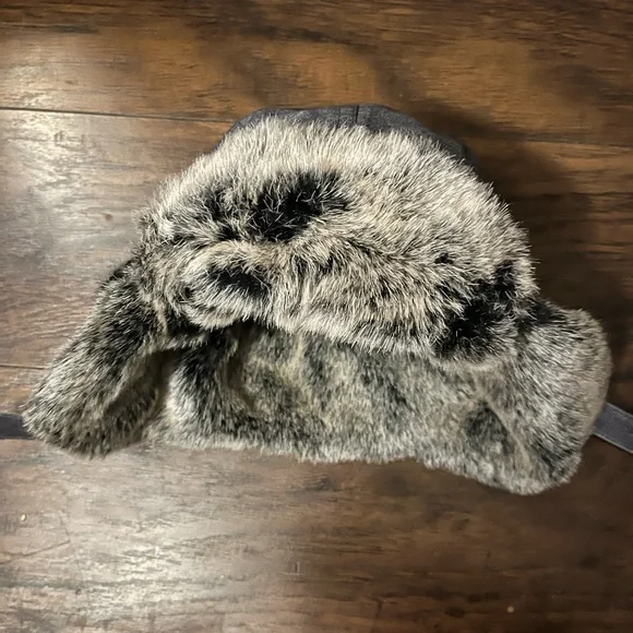 Winter hat - Picture 2 of 5